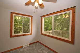 338 E Lakeview Ave, Round Lake Beach, IL 60073 - Photo 14