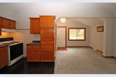 338 E Lakeview Avenue, Round Lake Beach, IL 60073 - Photo 20