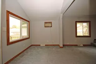 338 E Lakeview Ave, Round Lake Beach, IL 60073 - Photo 16