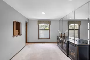 2621 Landwehr Rd, Glenview, IL 60026 - Photo 4