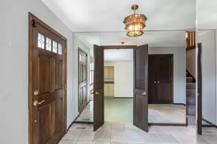 2621 Landwehr Rd, Glenview, IL 60026 - Photo 14