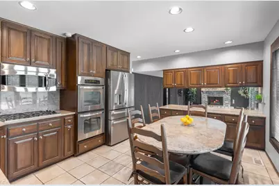 2621 Landwehr Road, Glenview, IL 60026 - Photo 8