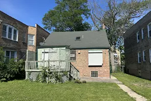 8906 S Hermitage Ave, Chicago, IL 60620 - Photo 4