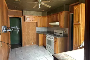 8906 S Hermitage Ave, Chicago, IL 60620 - Photo 8