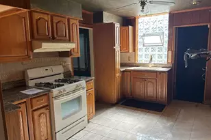 8906 S Hermitage Ave, Chicago, IL 60620 - Photo 6