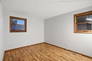 114 S Willow Ln, Glenwood, IL 60425 - Photo 18