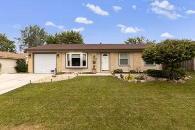 113 David Drive, Streamwood, IL 60107 - Photo 1