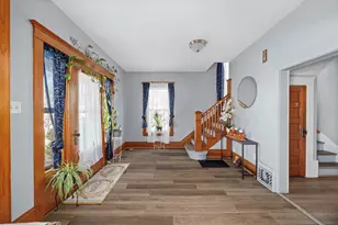 427 Grand Ave, Aurora, IL 60506 - Photo 4