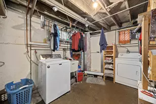 427 Grand Ave, Aurora, IL 60506 - Photo 22