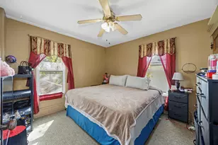 427 Grand Ave, Aurora, IL 60506 - Photo 14