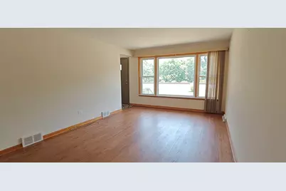 10824 S Sacramento Avenue, Chicago, IL 60655 - Photo 6