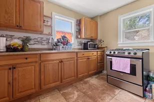 1112 Dalbigne St, Belvidere, IL 61008 - Photo 4