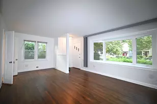 1570 Dewey Ave, Evanston, IL 60201 - Photo 4