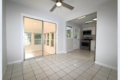 1570 Dewey Avenue, Evanston, IL 60201 - Photo 14