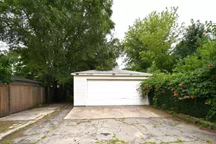 1570 Dewey Ave, Evanston, IL 60201 - Photo 24
