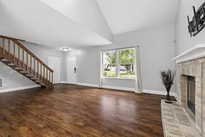 97 Cammeron Court, Aurora, IL 60504 - Photo 2