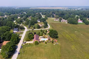 6229 Darline Dr, Saint Anne, IL 60964 - Photo 56