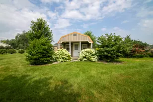6229 Darline Dr, Saint Anne, IL 60964 - Photo 40