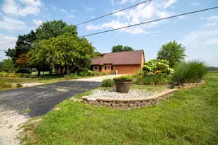 6229 Darline Dr, Saint Anne, IL 60964 - Photo 50