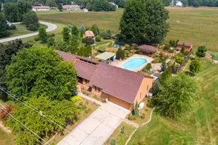 6229 Darline Dr, Saint Anne, IL 60964 - Photo 52