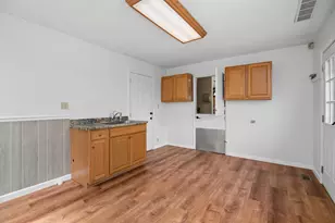 6229 Darline Dr, Saint Anne, IL 60964 - Photo 14