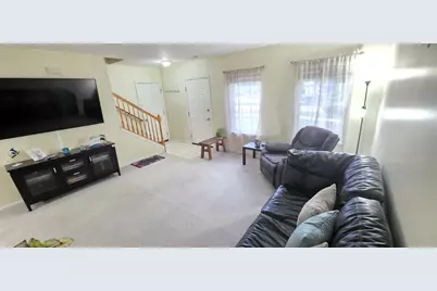 1380 W Split Oak Circle #1380, Round Lake Beach, IL 60073 - Photo 2