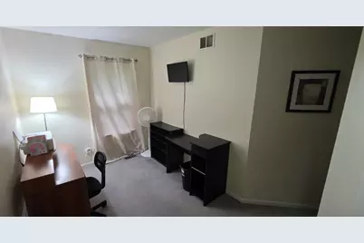 1380 W Split Oak Circle #1380, Round Lake Beach, IL 60073 - Photo 14