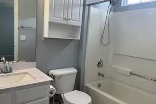 2250 Stoughton Dr, Aurora, IL 60502 - Photo 40