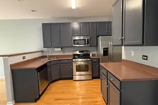 2250 Stoughton Dr, Aurora, IL 60502 - Photo 16