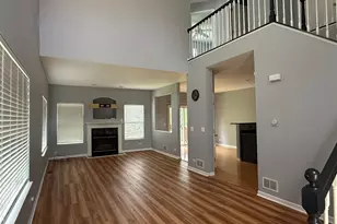 2250 Stoughton Dr, Aurora, IL 60502 - Photo 10