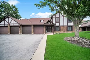 1651 Dover Ct, Wheaton, IL 60189 - Photo 1