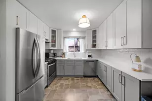 1651 Dover Ct, Wheaton, IL 60189 - Photo 8