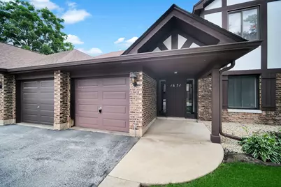 1651 Dover Court #A, Wheaton, IL 60189 - Photo 2