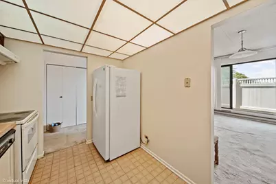 9737 N Fox Glen Drive #1G, Niles, IL 60714 - Photo 6