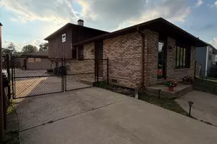11646 S Kedvale Ave, Alsip, IL 60803 - Photo 2