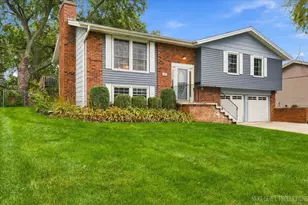 427 Chopin Ct, Schaumburg, IL 60193 - Photo 1