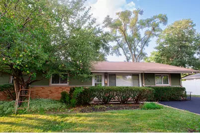 530 Maywood Lane, Hoffman Estates, IL 60169 - Photo 2