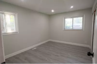 530 Maywood Lane, Hoffman Estates, IL 60169 - Photo 32