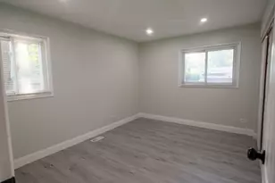 530 Maywood Ln, Hoffman Estates, IL 60169 - Photo 32
