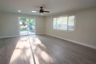 530 Maywood Ln, Hoffman Estates, IL 60169 - Photo 14