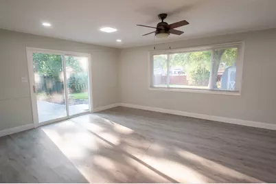 530 Maywood Lane, Hoffman Estates, IL 60169 - Photo 18