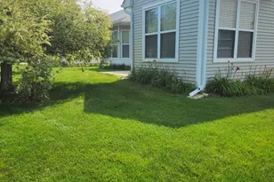 627 Americana Dr, Shorewood, IL 60404 - Photo 2
