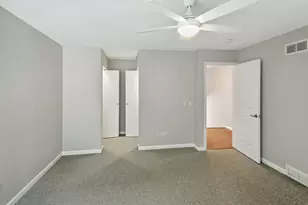 219 Countryside Ln, Lindenhurst, IL 60046 - Photo 10