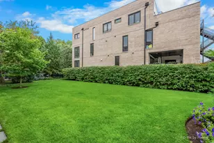 2640 N Bosworth Ave, Chicago, IL 60614 - Photo 42