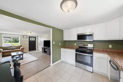 1923 Roberts Street, Wilmington, IL 60481 - Photo 6