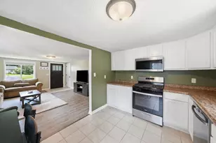 1923 Roberts St, Wilmington, IL 60481 - Photo 6