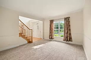 2095 Rockland Dr, Aurora, IL 60503 - Photo 6