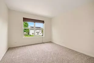 2095 Rockland Dr, Aurora, IL 60503 - Photo 12