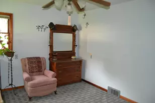 918 W Main St, Genoa, IL 60135 - Photo 20