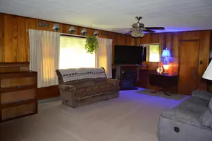 918 W Main St, Genoa, IL 60135 - Photo 10